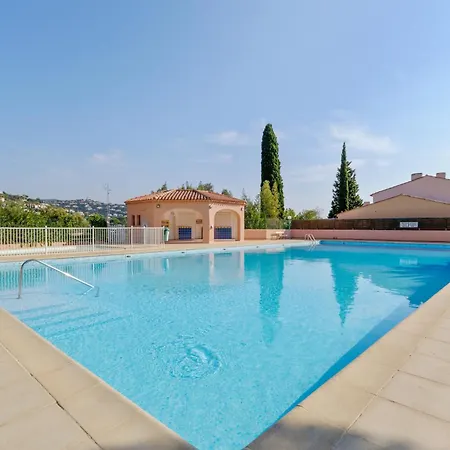 Partenaire Le Domaine De Garlande Apartmanhotel *