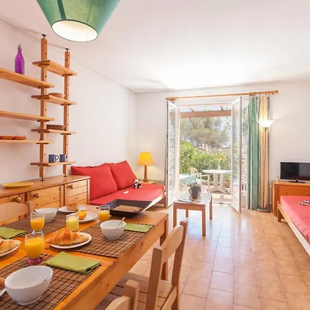 Aparthotel Partenaire Le Domaine De Garlande