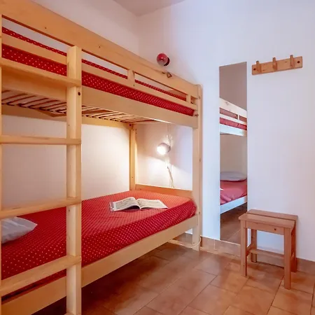 Aparthotel Partenaire Le Domaine De Garlande