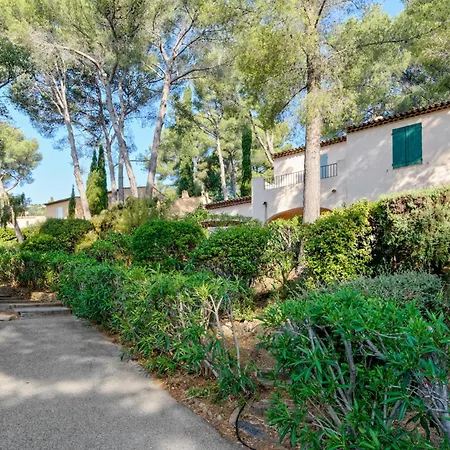 Aparthotel Partenaire Le Domaine De Garlande